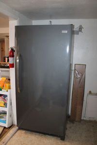 lot 50 image: Frigidaire Tall Freezer Model FFFH21F4QTA