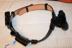 lot 77 image: Dutyman 44 Full Grain Leather Holster Belt