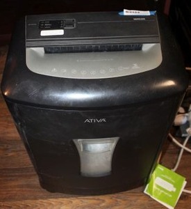 lot 124 image: Ativa Paper Shredder 16MC06