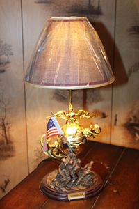 lot 165 image: United States Marines Semper Fi  Table Lamp
