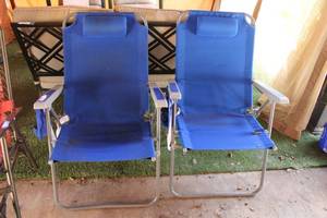lot 201 image: 2 Blue Mainstays Oversized Folding Chairs, Holds up to 350Lbs.