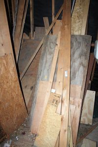lot 313 image: Wood 2x4 mixed, 1x3x8, 1x12x8  panneling and more Scrap and Dry Wall preview recommended