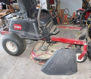 lot 1 image: Toro Riding Lawn Mower Timecutter Z5030 V-Twin, Hours Run Reads 154.2