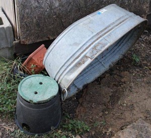lot 301 image: Garden Trim, Horse Trough, Planter, and Water Master Cover