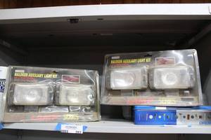 lot 283 image: Halogen Auxillary Light Kits