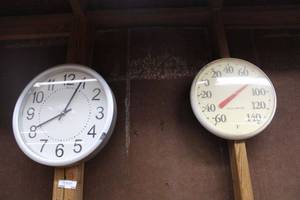 lot 252 image: Wall Clock and Temperature Gauge
