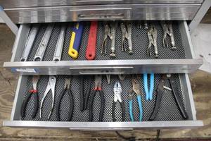 lot 237 image: 2 Drawers of Tools Pliers and Wrenches