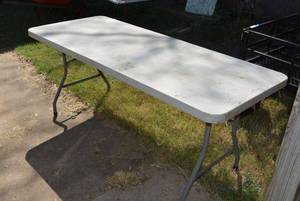 lot 319 image: Regency Folding Table