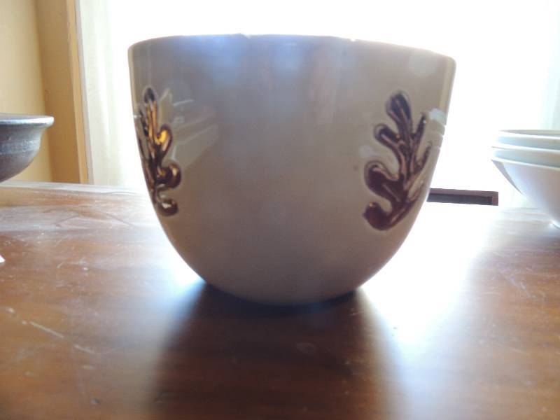 lot 16 image: BITOSSI Made in Italy Bowl cream co...