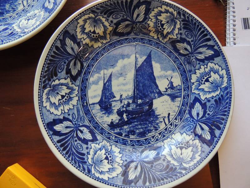 lot 19 image: Vintage DELFTS Boch Royal Blue Plat...