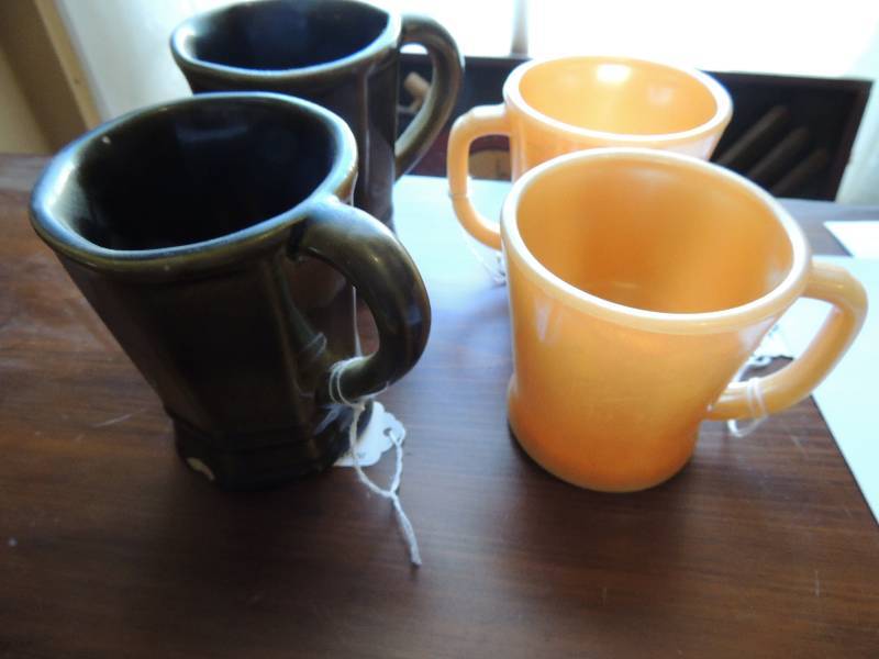 lot 25 image: Green Bauer Coffee Mugs qty2, Firek...