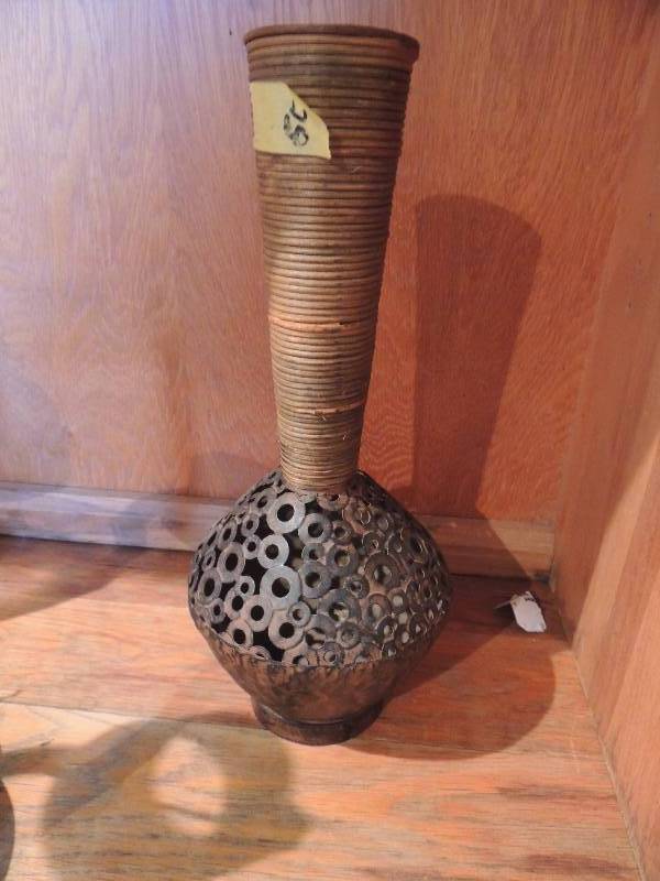 lot 50 image: 14 Brass Vase...