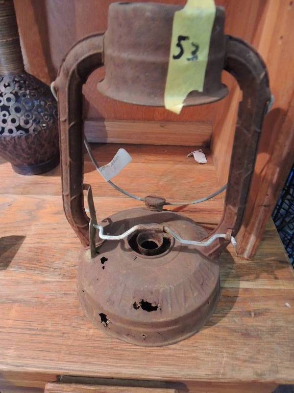 lot 53 image: Old Lantern - German - Little Wizar...