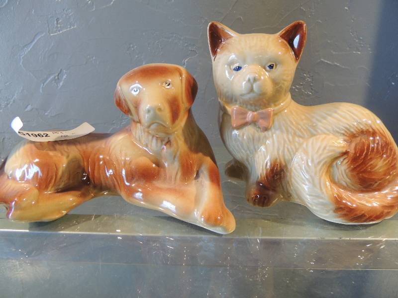 lot 54 image: Dog and Cat made in Brazil...