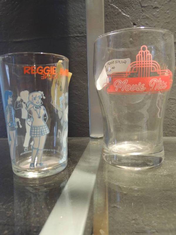 lot 64 image: Movie Night cup 4.75  1971 Archie...