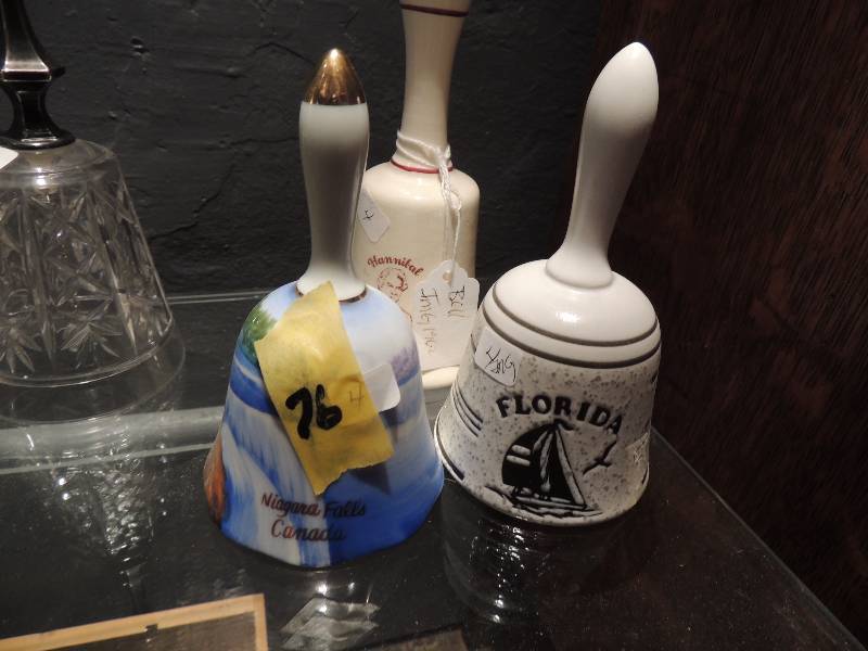 lot 76 image: Florida bell 5.5, Hannibal Missour...