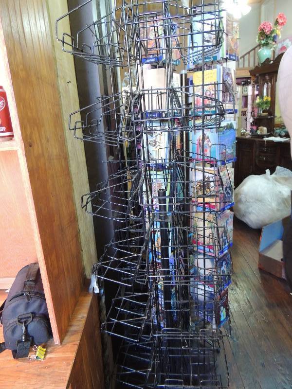 lot 162 image: Card rack 5ft9in...