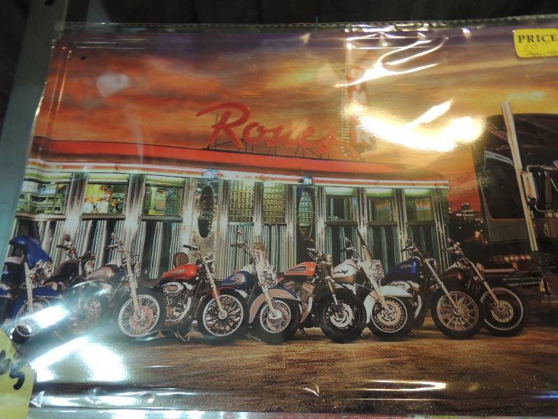 lot 165 image: Rosies Diner Aluminum Picture 8inx...