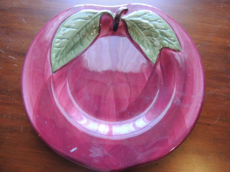 lot 18 image: Fransiscan - Apple - plate 8x8.5 ...