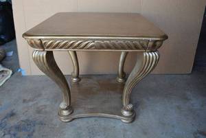 lot 39 image: Gold Painted Side Table