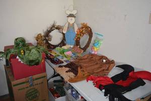 lot 90 image: Halloween Costumes, EasterSpring Decorations