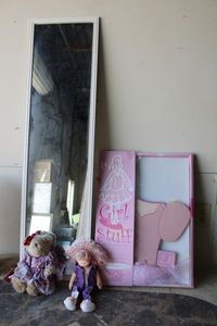 lot 33 image: Pin up Your Girl Stuff with Push Pins, Closet Mirror, Sassy Sidney Ty Doll, and Bearly People Bear