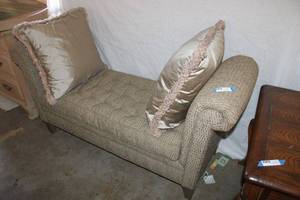 lot 48 image: Sam Moore Bench Monaco Finish and Pillows