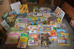 lot 97 image: Childrens Books Large Quantity see Pictures