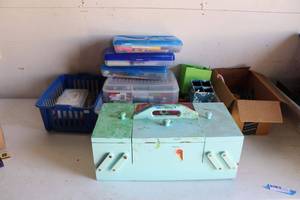 lot 143 image: Art Supply Box, Markers, Pens, Craft Kit