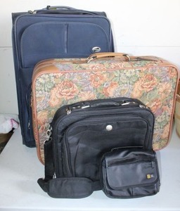 lot 178 image: Luggage American Tourister, Palladio, Dell Laptop Bag, and Small Case Logic Bag