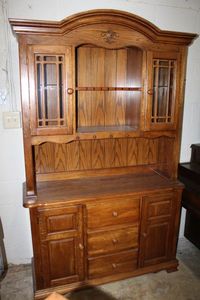 lot 232 image: Oak China Hutch with Top Felt Drawer 2-Piece
