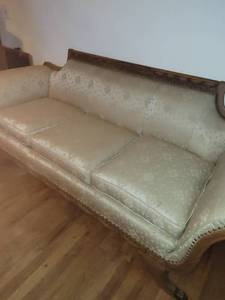 lot 235 image: Duncan Phyfe sofa