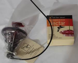 lot 92 image: Humming Bird & Oriole Feeder with Food  New in packaging - Great GIFT