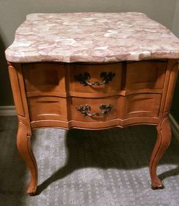 lot 191 image: Antique End Table with Marble Top
