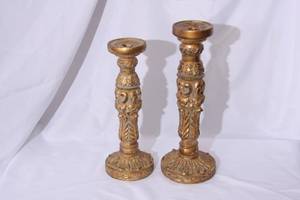 lot 172 image: 2 Antiqued Gold Candle holders
