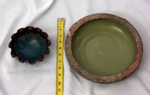 lot 318 image: 2 Artisan Bowls