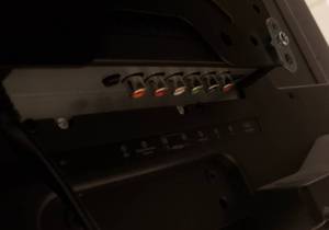 lot 387 image: 32 Element TV  Works Great