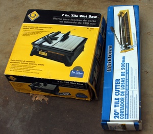 lot 25 image: Wet Tile Saw 7   & 20 Tile Cutter