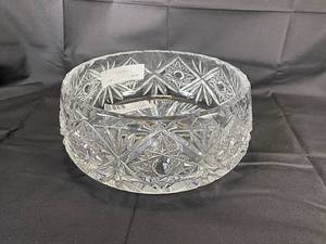 lot 15 image: Lead Crystal Bowl