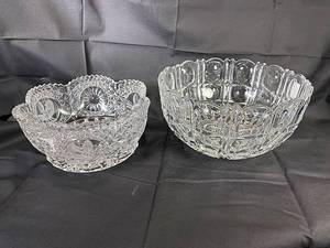 lot 17 image: Lead Crystal Salad Bowl 9, Lead Crystal German Center Peice Bowl