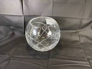 lot 20 image: Czech Republic Lead Crystal Rose Bowl