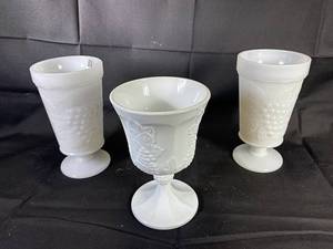 lot 34 image: 2 Milk Glass Tumblers Westmorland Pattern
