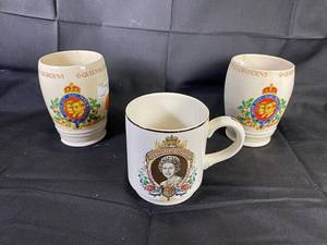 lot 35 image: Coffee Mug Presented by the County Borough, Made in England