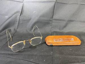 lot 52 image: Vintage Bifocals
