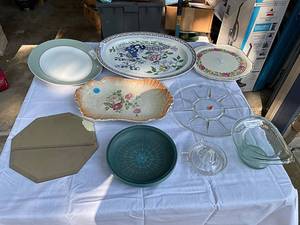 lot 44 image: Booths Old China Pattern Meat Platter, Antique Cross Stitch Cake Plate, Satin White 14 Platter, Pale Green hat Styled Vase,