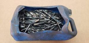 lot 35 image: Large Lot of Drill Bits