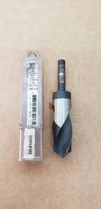 lot 46 image: Triumph Twist Drill Co. 091780 1-14 Diameter HHS Drill