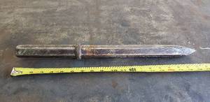 lot 101 image: Brunner & Lay Moil Point Jackhammer Tip