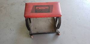 lot 126 image: Harbor Freight Rolling Creeper Seat