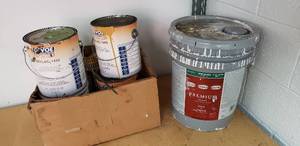lot 166 image: Lot of 7 Cans of Paint